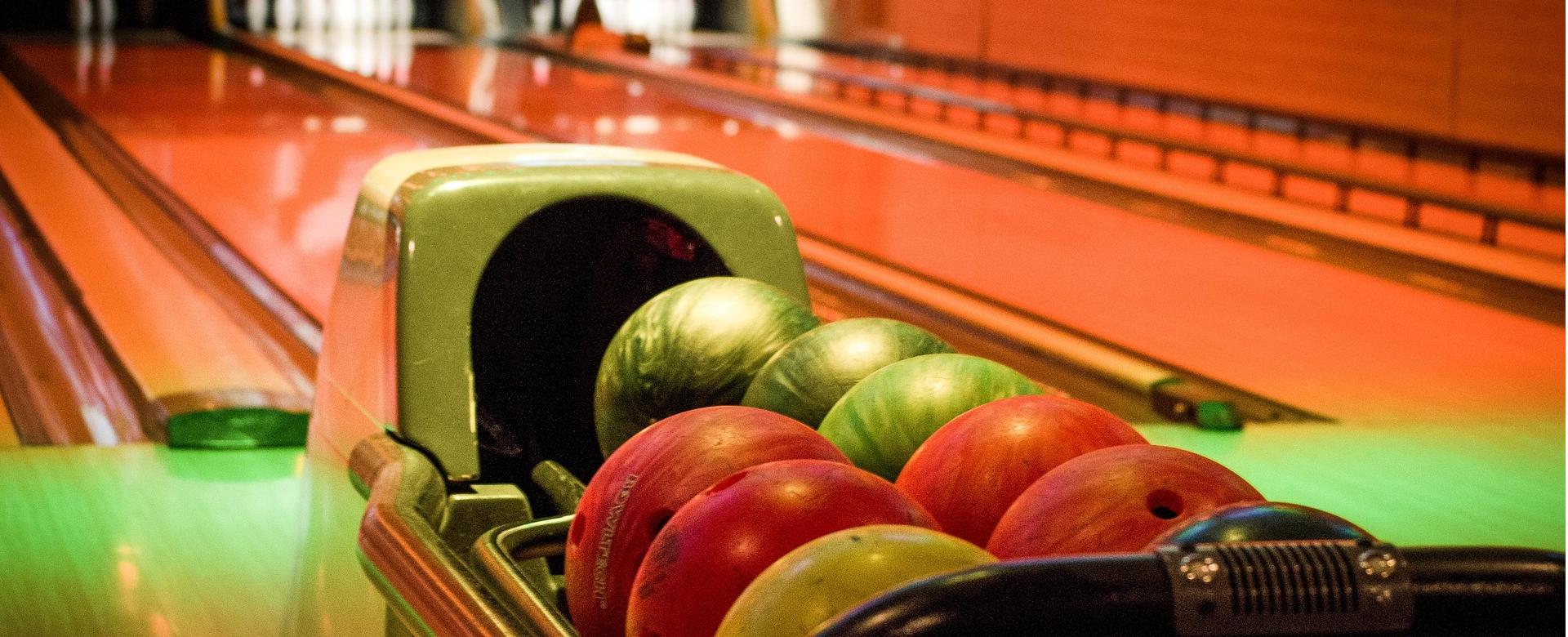 Bowling Equipment Store -Bowling Equipment Store bowling 669358 1920